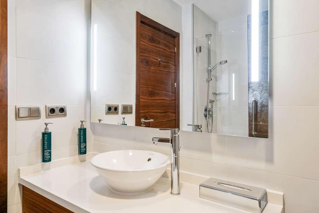Hilton Garden Inn Sevilla Pokoj fotografie